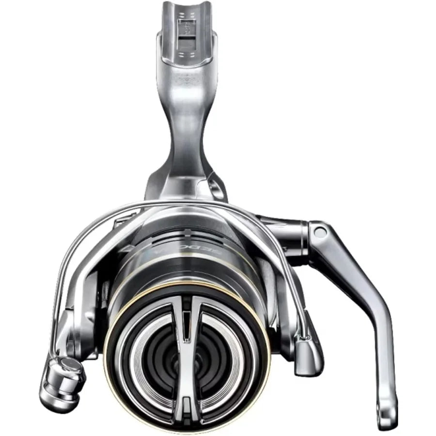Sedona Spinning Reel 500 C5000XG for Saltwater Fishing with HighSpeed Retrieval and Durable Corrosion Resistant Construction.