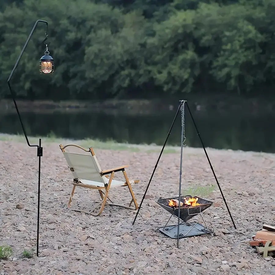 Camp fire Tripod Compact and Lightweight Easy Carrying.