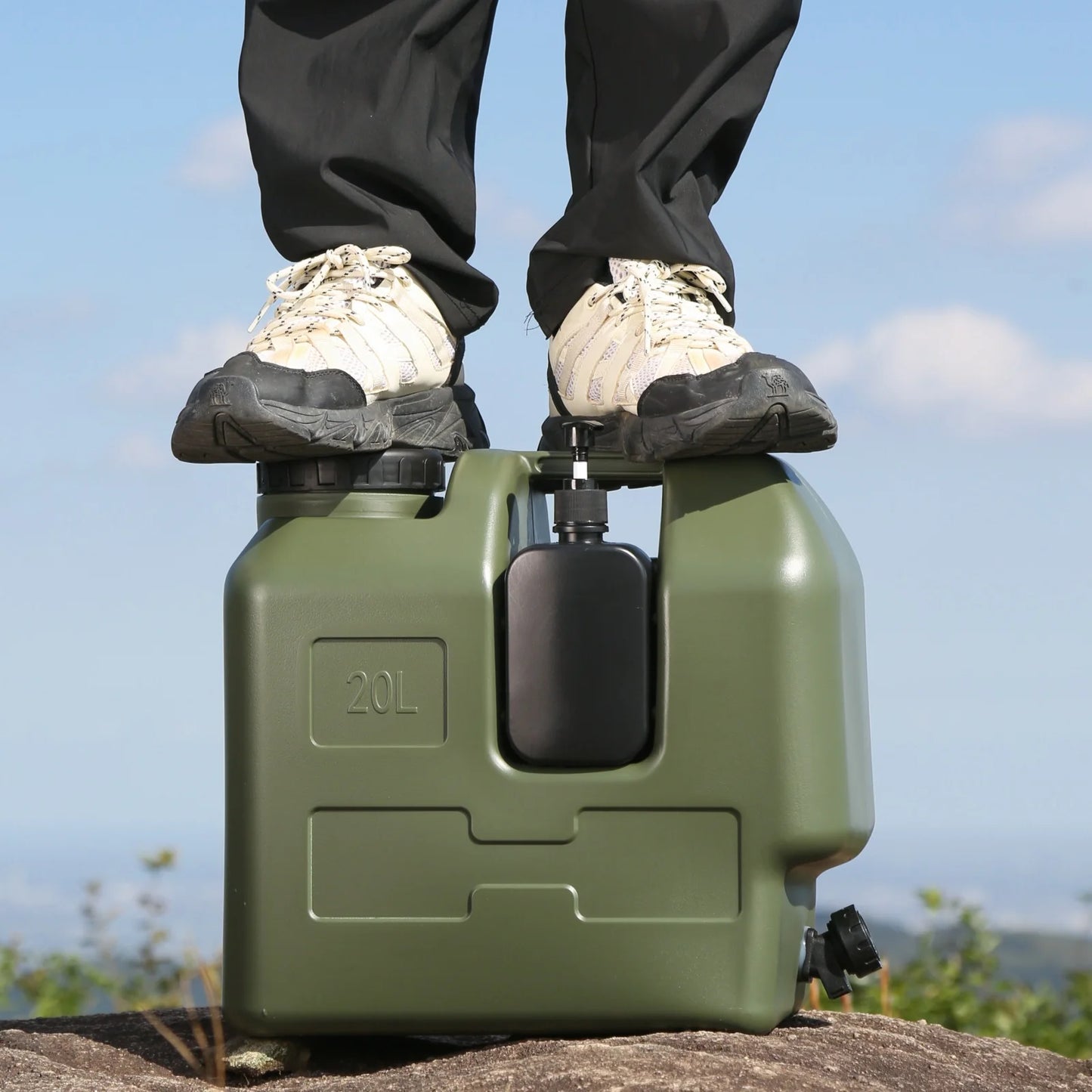 20L Camping Water Container Large Capacity Plastic Water Storage with Spigot & Hand Sanitizer Jar.